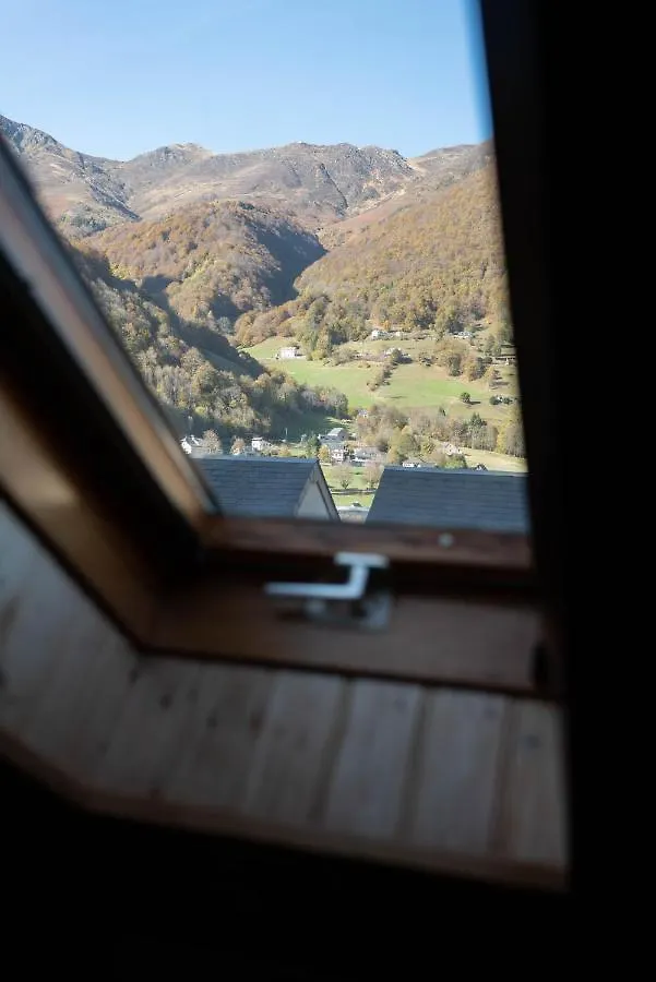 Chalet mitoyen tout confort avec prestations hôtelières Cauterets
